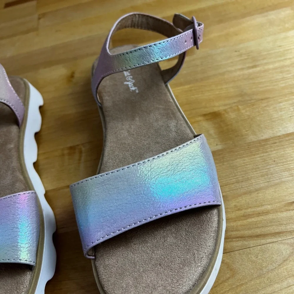Cat & Jack‎ Girls' Iridescent Platform Sandals Adjustable Ankle Strap Size 4